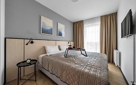 Warsaw National Stadium Apt - Parking, Workspace - By Rentujemy